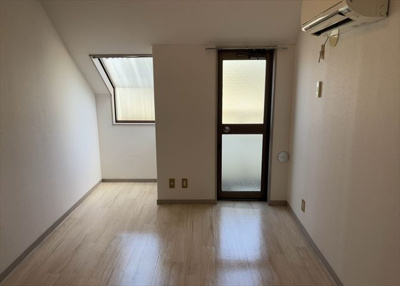 【洋室】 | メゾンドアンピィール