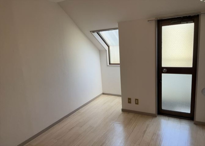 【洋室】 | メゾンドアンピィール