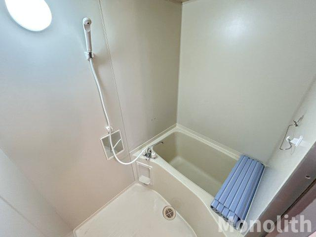 ハイツニシカワの浴室