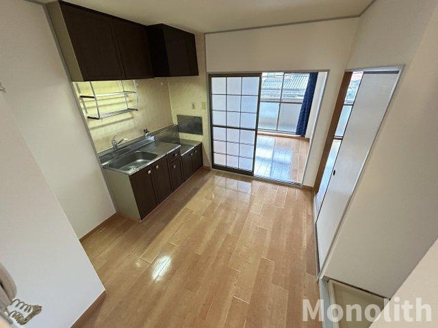 ハイツニシカワの居間・リビング