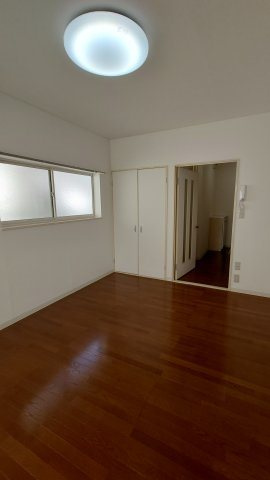 ハイツリッチの居間・リビング