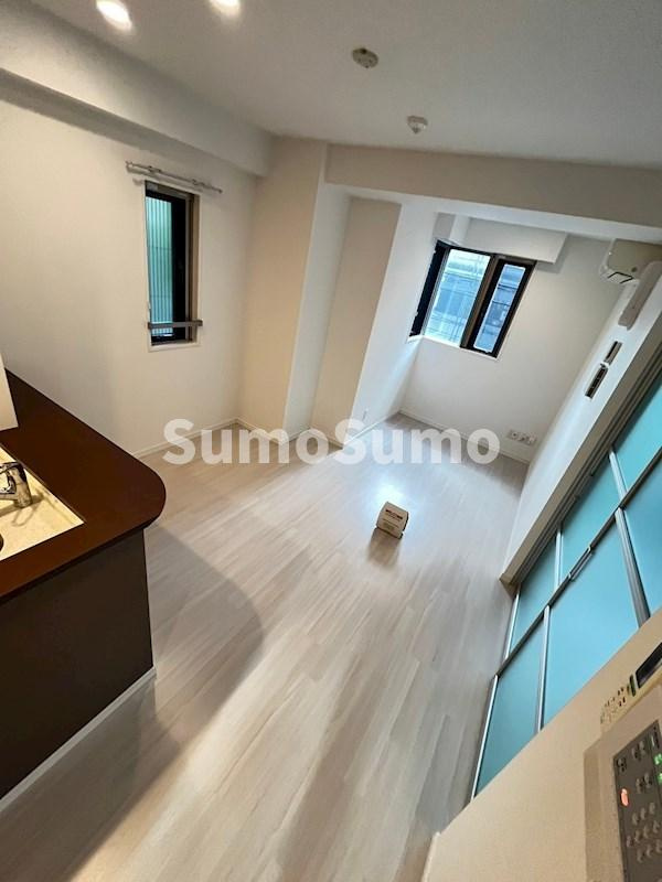 AMISTAD（アミスター）の居間・リビング|こちらの居間で趣味の時間をお楽しみください