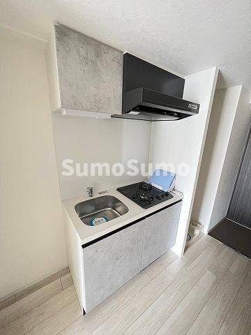 プレサンスOSAKA姫里エンファシスのキッチン