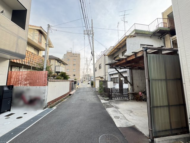 大石東町6丁目土地の前面道路含む現地写真
