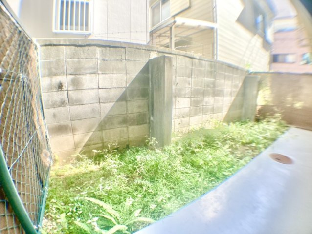 グレイスハイツ本山南町の庭|専用庭です！家庭菜園やガーデニングはいかがでしょうか。
ご購入者様の自由に園芸を楽しめますよ！！