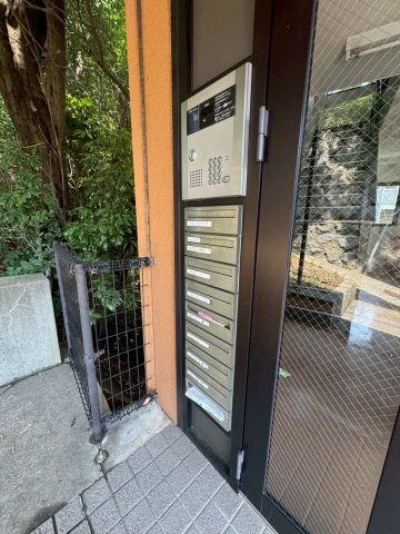 エクセル妙法寺のエントランス