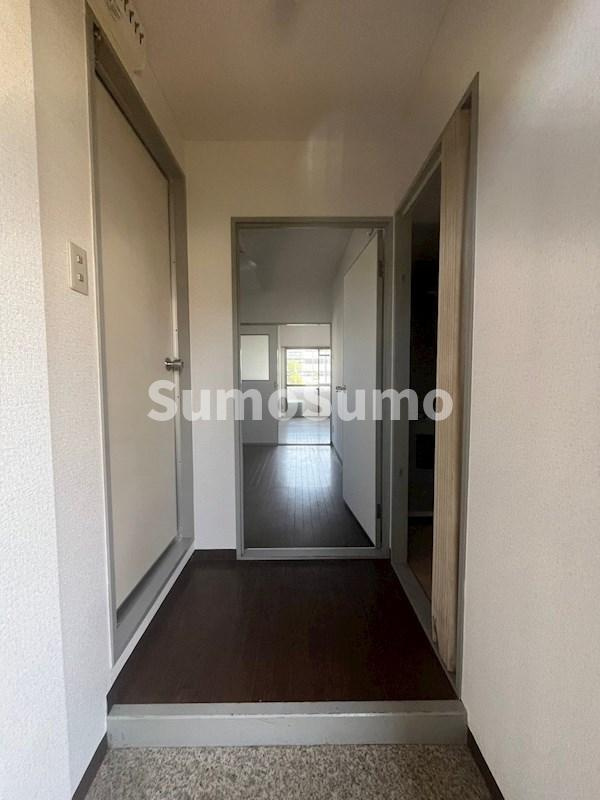 マリンパレス須磨の玄関|明るい玄関です