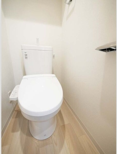 神戸市長田区細田町２丁目の賃貸マンションのトイレ