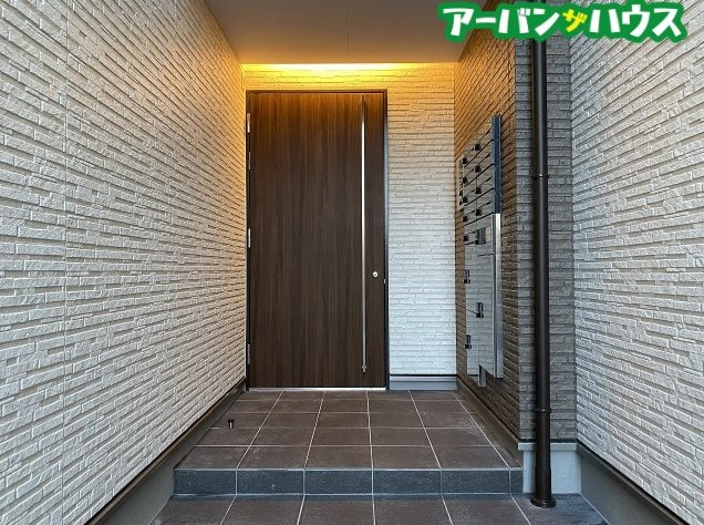 REGALEST 奥田のエントランス