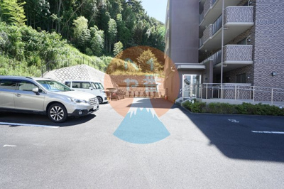 【駐車場】 | ベルエールB棟 | 駐車場です。