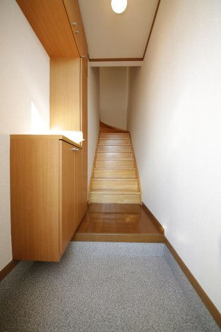 アヴニールT・Mの玄関