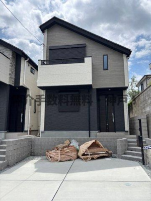 【外観】 | 神戸市垂水区南多聞台8丁目　新築戸建1号棟　仲介手数料無料！ | 外はこのようになっています