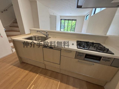 【キッチン】 | 神戸市垂水区南多聞台8丁目　新築戸建3号棟　仲介手数料無料！ | お料理しやすいキッチンです