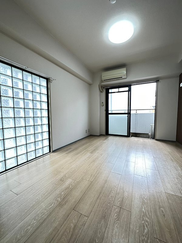 グランディア摩耶LEGENDの居間・リビング