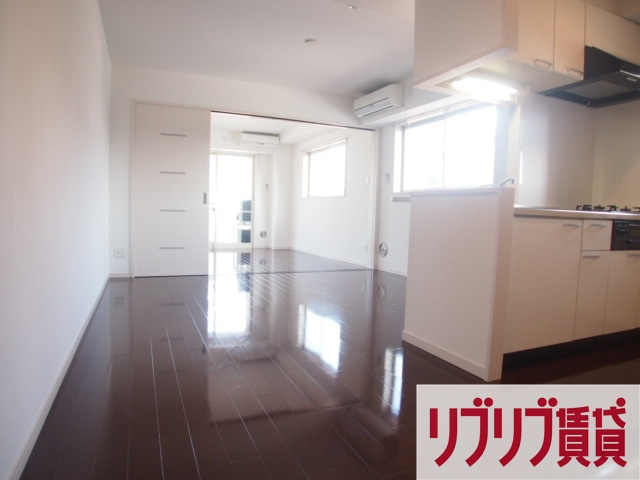 Arcobaleno SINMEI(アルコバレーノシンメイ)の居間・リビング