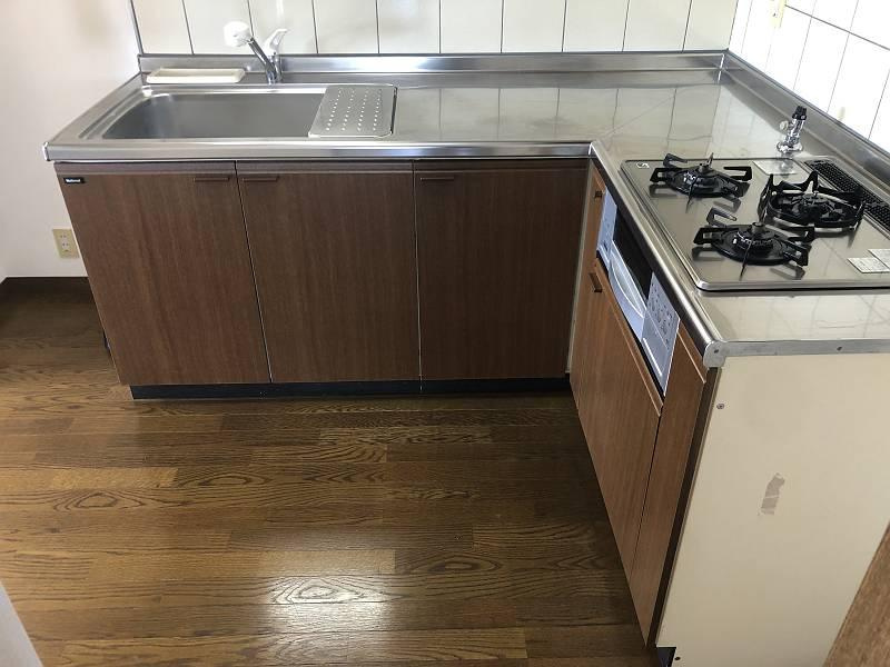 セルヴィ21知寄町のキッチン|3口コンロ