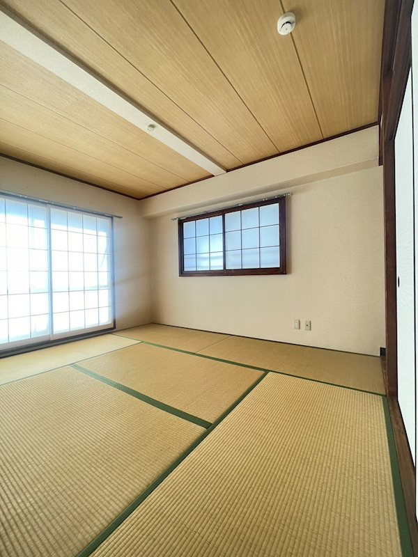 睦マンションの和室