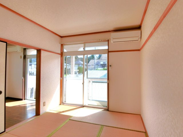 太陽のすまいるの和室