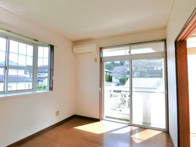 太陽のすまいるの洋室