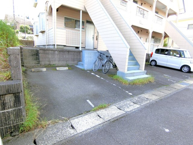 太陽のすまいるの駐車場