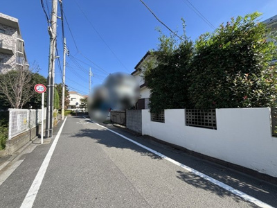 【前面道路含む現地写真】 | 西東京市芝久保町３丁目　売地（建築条件無し） | 前面道路含む現地写真です