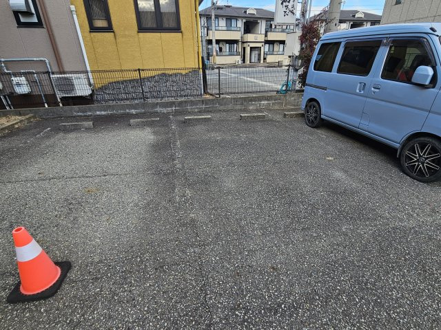 チェスナットの駐車場
