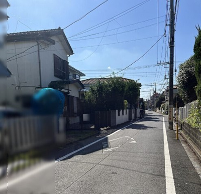 【前面道路含む現地写真】 | 西東京市芝久保町3丁目　中古戸建住宅 | 前面道路含む現地写真です。静かな住環境です！