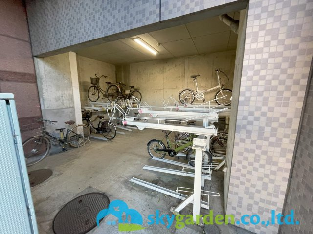 グランマーレ本厚木の駐輪場