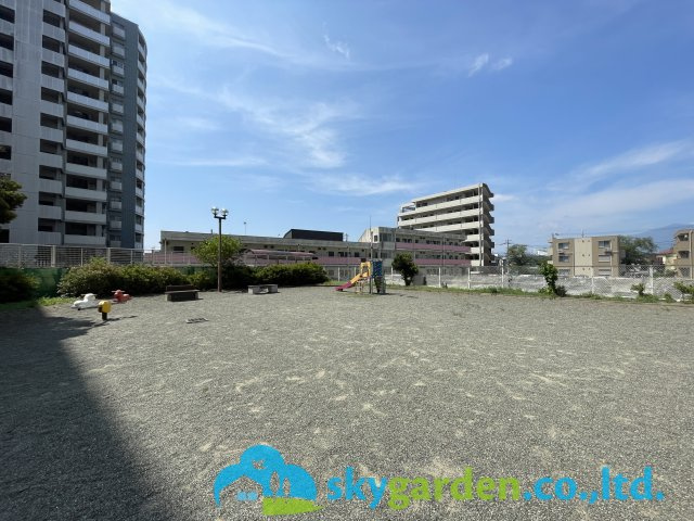 グランマーレ本厚木のその他|隣接する公園の様子