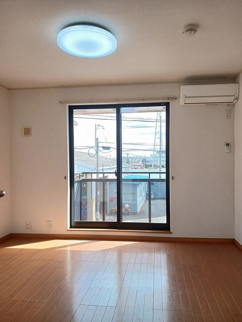 ドゥーハウスⅢの洋室