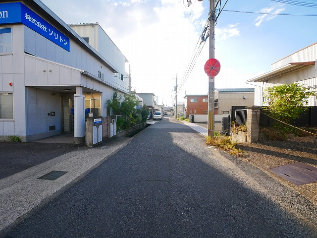 北之庄西町1丁目テナントの駐車場