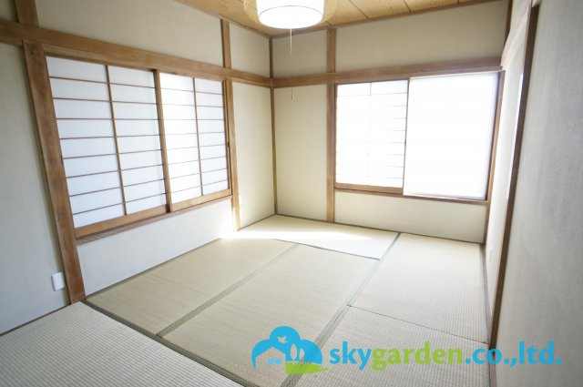 平塚市片岡　中古一戸建の和室|柔らかい畳が心地よい和室
