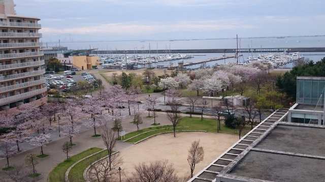 西宮市西宮浜４丁目の中古マンションの展望