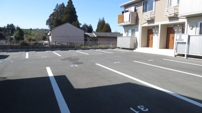 【駐車場】 | ヴィブァン B棟 | 駐車場