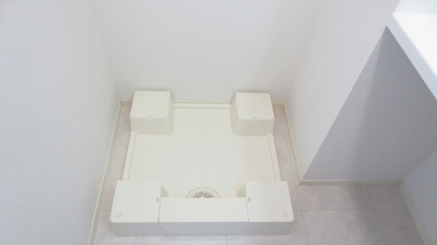  | ヴィブァン A棟 | A103 洗濯機置き場