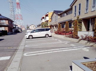 【駐車場】