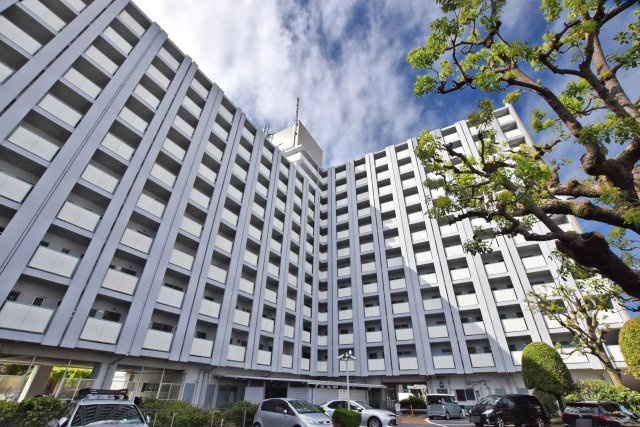 鳴尾小松住宅A棟の外観|阪神本線「鳴尾・武庫川女子大前」駅徒歩9分×陽当たり良好な3DK◎皆様からのご連絡を心よりお待ちしております。