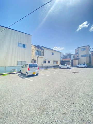 テックハイムⅡの駐車場