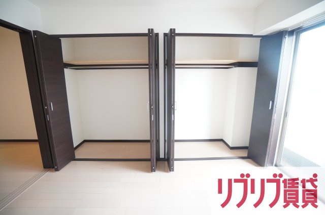 千葉市中央区新田町の賃貸マンションの収納