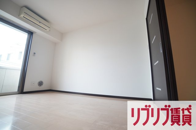 千葉市中央区新田町の賃貸マンションの寝室