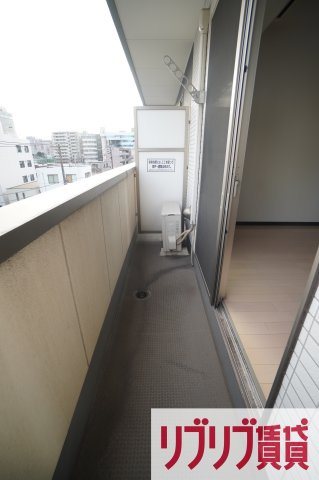 千葉市中央区新田町の賃貸マンションのバルコニー