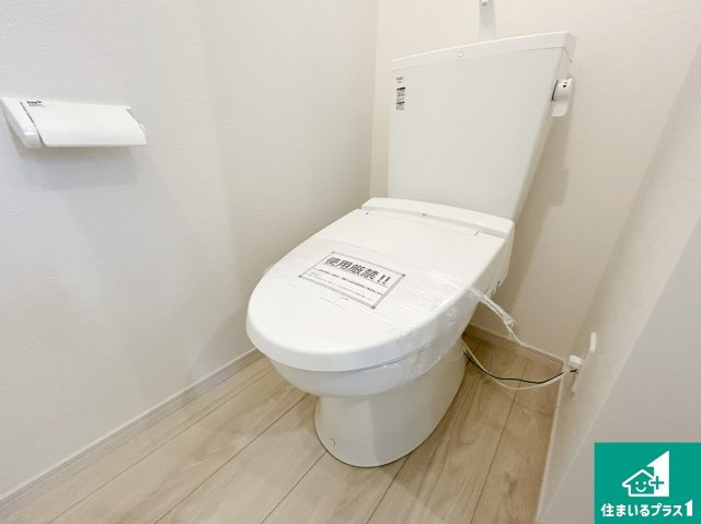 神戸市垂水区南多聞台　第1期　新築一戸建てのトイレ|1・2階の2ヶ所にあるので、朝の忙しい時間の順番待ちもなく、深夜の利用にも大変便利です。