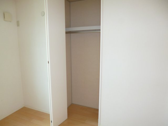 サンモールコーポ成田の収納|クローゼット