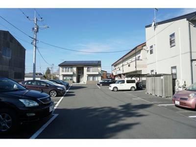 【駐車場】 | プレジデントハイツ | 駐車場