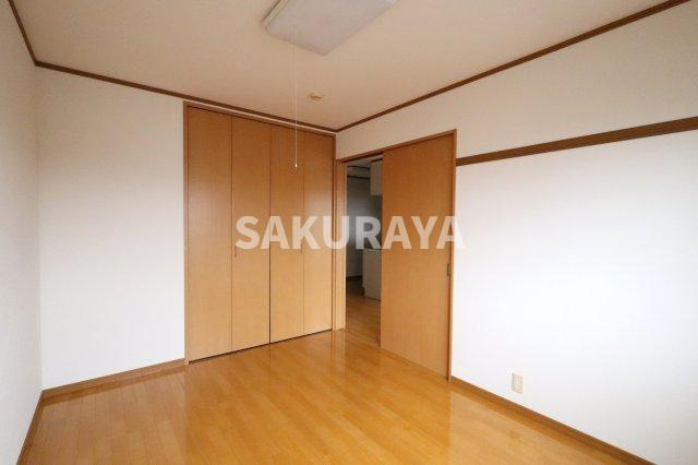 ウッドコート山下の洋室|2024年10月撮影。