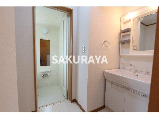 ウッドコート山下の洗面所|現況と異なることがございます