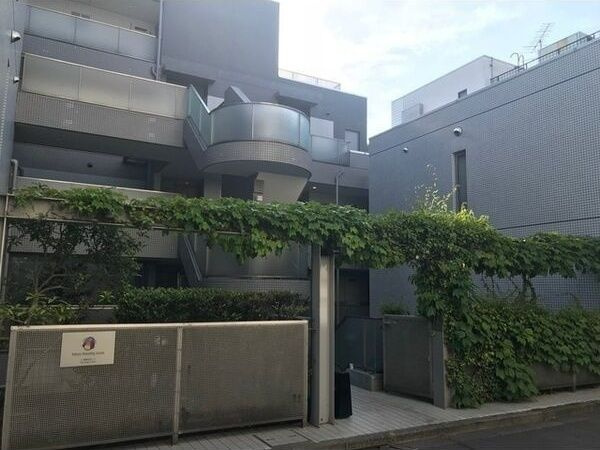 原宿東急アパートメントの外観
