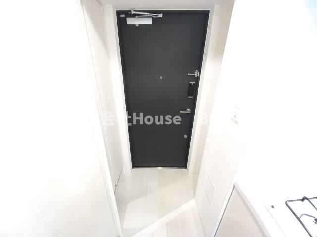 エスリード神戸三宮ヒルズの玄関