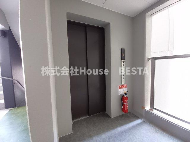 エスリード神戸三宮ヒルズのロビー