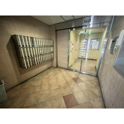 【エントランス】 | ロイヤルメゾン北浜